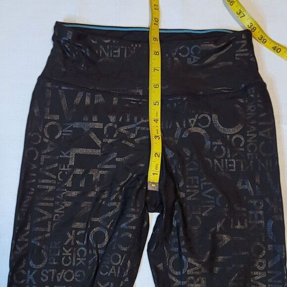 Calvin Klein Black Text Performance Wick Cropped Leggings Size Small - Picture 6 of 10